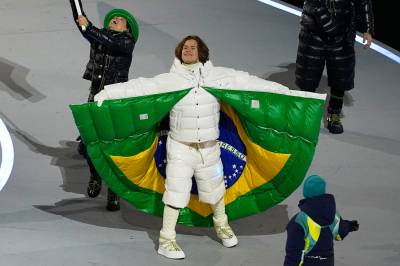 Kan Lucas Braathen slå Norge? Følg OL-rennet her