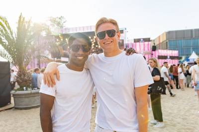 Unge festi­valdel­takere slår tilbake mot drikke­påstand: – Gjelder alle!
