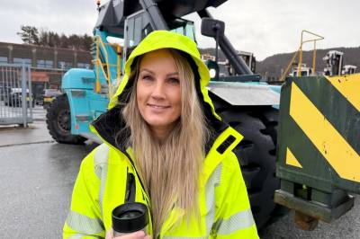 Camilla køyrer container-truck: – Dagane er sjeldan like