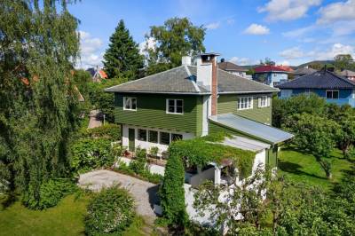 Selges etter 100 år