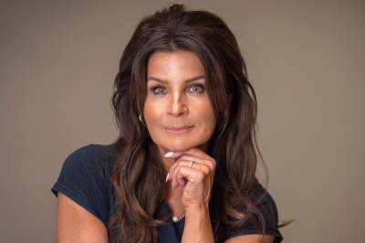 Carola Häggkvist: – Han spredte beina og dro vekk håndkleet sitt