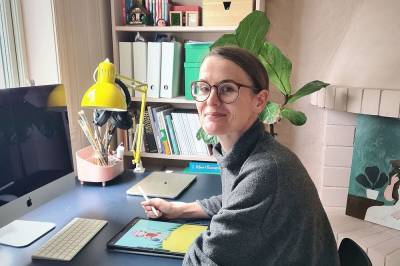 width=device-width, initial-scale=1