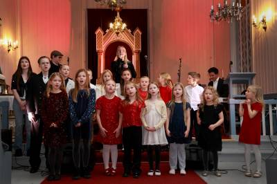 Maren fylte kirka med julestemning