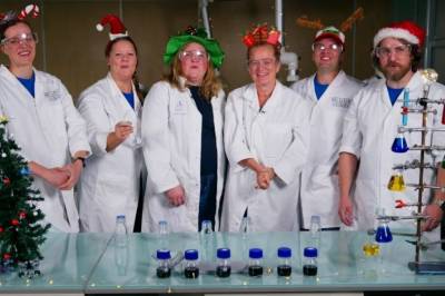 Julekalender luke 9: Kniv i potet og triks med duk