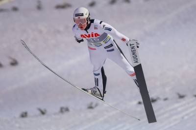 Drømmehopp i Vikersund: – Oi oi oi, han er i kalasform!