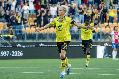 Start tok viktig seier i bunnstriden – scoring fra nær midtsirkelen