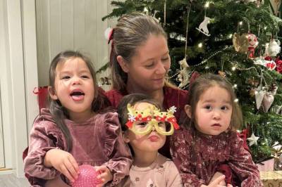 Dropper julegave til trillingene: – Mange barn får for mange julegaver