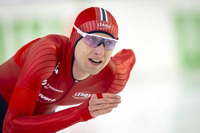 Historisk norsk skøytedag: Sander Eitrem ble allround­verdensmester