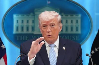 Trump sier hele Iran kan bli slått ut «på en natt»