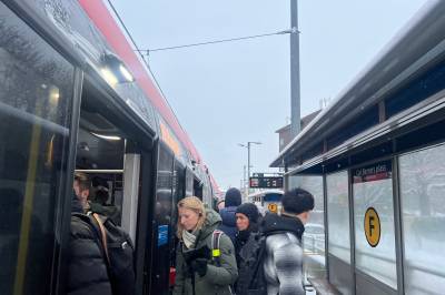 Flere busslinjer forsinket – vanskelige kjøreforhold