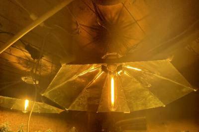 Må i fengsel etter «mancave»-funn