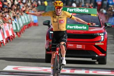 Leknessund vant Vuelta-etappe – kong Harald ble hedret før start
