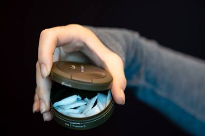 Vi må slutte å skyve barn og unge foran oss i debatten om tobakksfrie nikotinprodukter