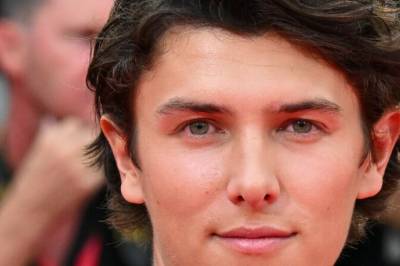 Eks-prinsen debuterer som skuespiller: Dette kaller han seg