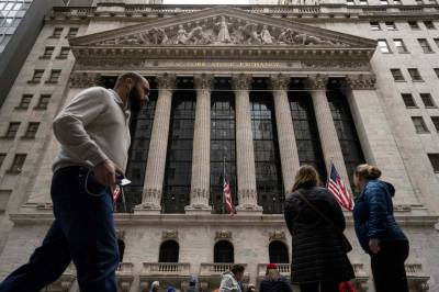 Wall Street åpner med kraftig fall