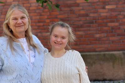 - Jeg kan ikke være med mamma før sending