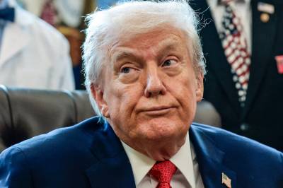 Trump kaller seg en fredspresident. Likevel har han bombet både her og der.