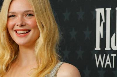 Se antrekkene under Critics Choice Awards