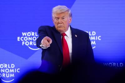 Trump truer Canada med 100 prosent toll