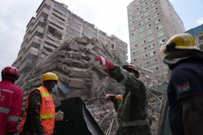 Høyblokk kollapset i Nairobi