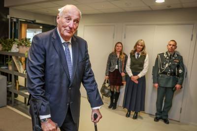 Slottet: Kongefamilien fortsetter planlagt program