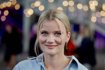 Tas til retten: Krever full stans