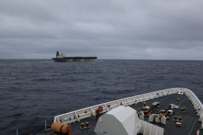 Russland sier to fra beslaglagt tankskip er satt fri