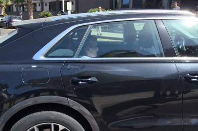 Dronning Sonja besøker kong Harald på sykehuset