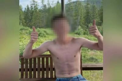 - 19-åringen er i livsfare
