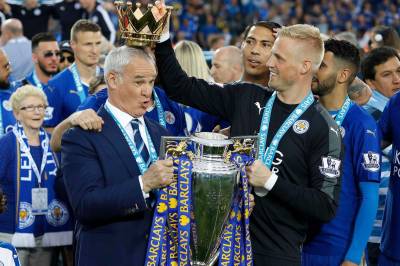 Den danske keeperprofilen Kasper Schmeichel legger opp
