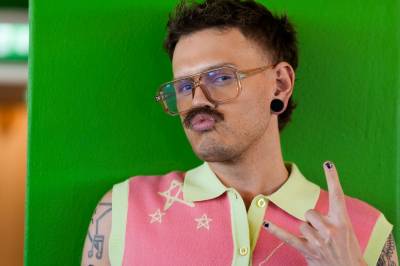 Bergens Eurovision-håp mistet stemmen – får hjelp av «trollmannen»