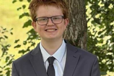 Torsdag ble Oliver (15) bisatt i Biri kirke