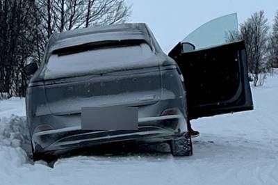 Kjørte seg fast i skiløypa: - Aldri sett maken