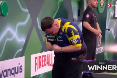 Her forsvarer Littler (18) VM-tittelen