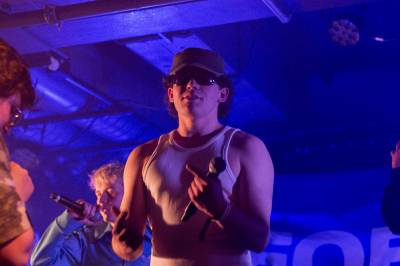 – Gørrkjedelig og svært underholdende