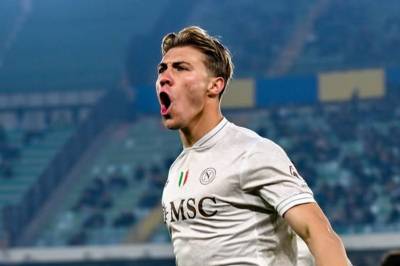 Mandag vet vi om Rasmus Højlund returnerer til Manchester United