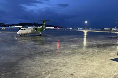 Krevende vær gir full stopp på Bodø lufthavn – rullebanen stengt