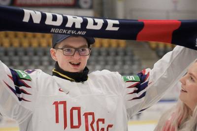 Utviklingshemmede Adrian (15) fikk drømmedag i gave: – En opplevelse for livet