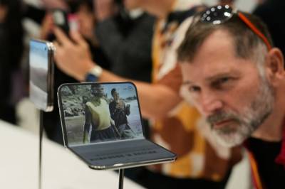 Apple lanserer brette-telefon