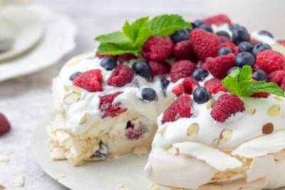 Slik lager du pavlova helt uten egg