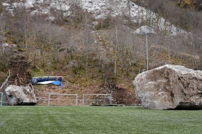 Kampesteinane knuste banen i 2024 – til våren skal det igjen spelast fotball her