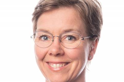 Kanskje vi skal slutte å kaste bort den mest verdifulle tiden vår på å kikke på kjendisenes liv?