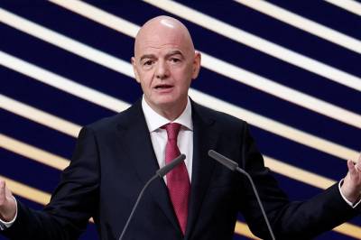 Fifa forsvarer omstridt plan: – Ingen selger fotballen