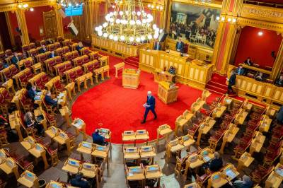 Melder regjeringen Norge inn i EU bak Stortingets rygg?