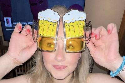 Silje (21) elska å feste med vener. Så blei ho alvorleg sjuk av alkohol.