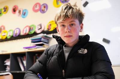 Bo (14) prioriterer engelsk framfor norsk