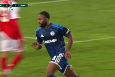 Moussa Sylla setter 3-2 mot Hallescher FC
