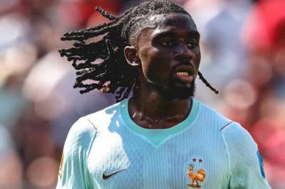 Manchester United utsetter overgang etter «presstaktikker»