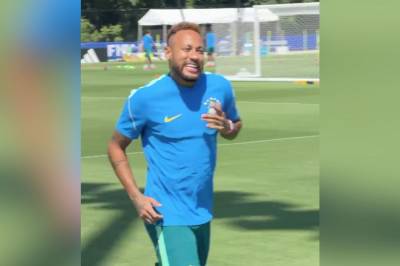 Tok Neymar på senga