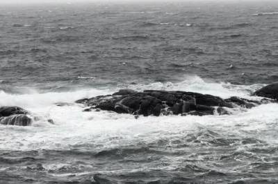 Båt kantret, to omkom